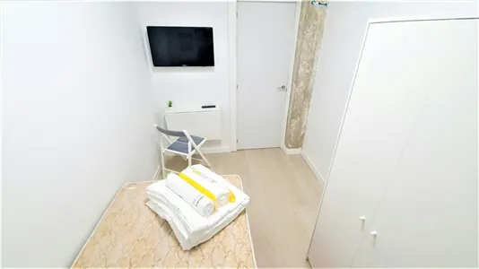 Rooms in Madrid Latina - photo 1