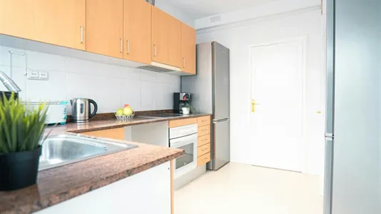 Rooms in Barcelona Les Corts - photo 9