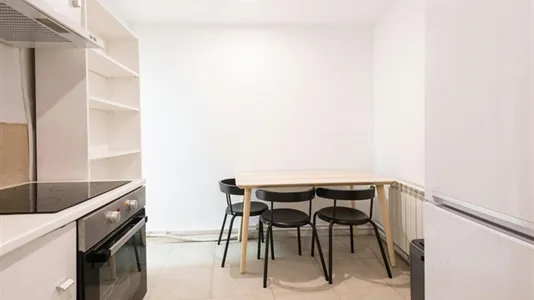 Rooms in Madrid Retiro - photo 9