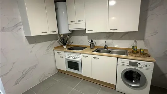 Rooms in Madrid Centro - photo 9