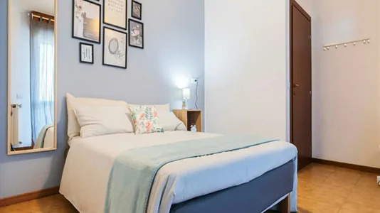 Rooms in Milano Zona 5 - Vigentino, Chiaravalle, Gratosoglio - photo 2