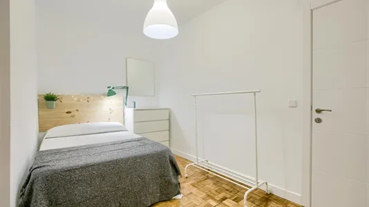 Rooms in Madrid Retiro - photo 4
