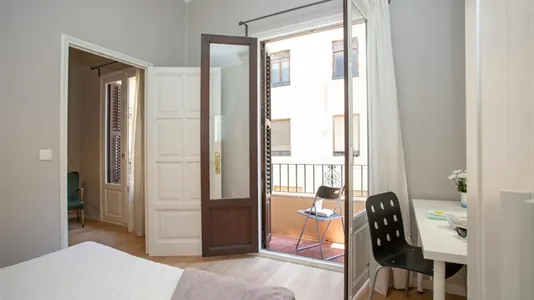 Rooms in Valencia L'Eixample - photo 5