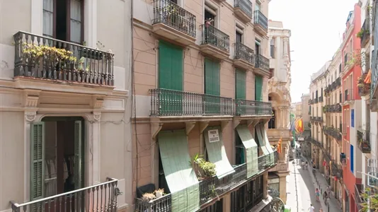 Rooms in Barcelona Ciutat Vella - photo 5