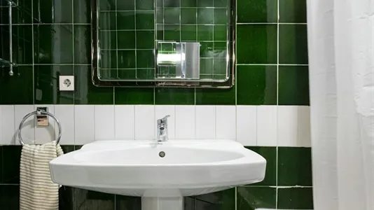 Rooms in Madrid Centro - photo 8