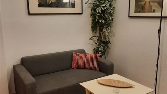 Rooms in Madrid Tetuán - photo 9