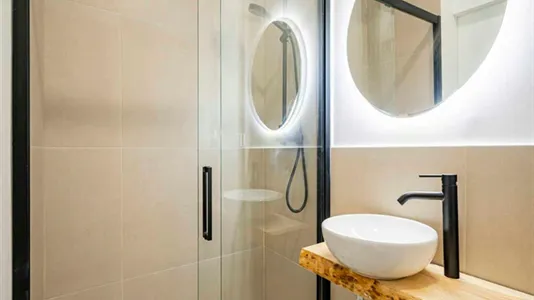 Rooms in Madrid Centro - photo 4