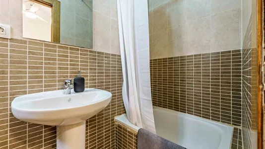 Rooms in Málaga - photo 4