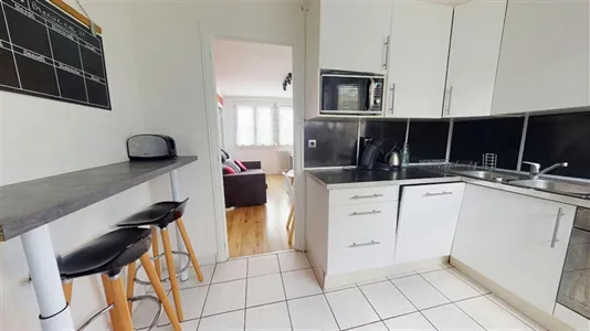 Rooms in Saint-Étienne - photo 5