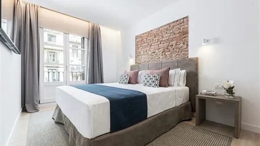 Apartments in Barcelona Eixample - photo 8