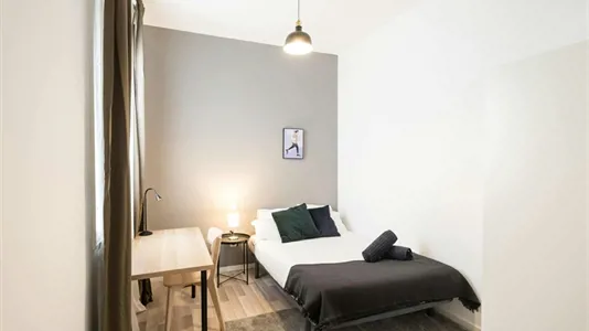 Rooms in Madrid Centro - photo 1