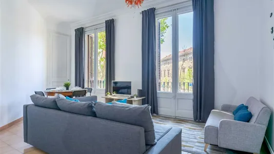 Rooms in Barcelona Eixample - photo 9