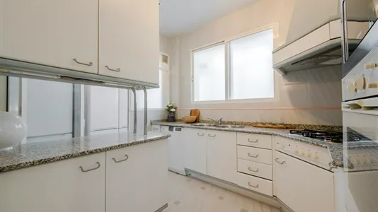 Rooms in Madrid Chamberí - photo 9