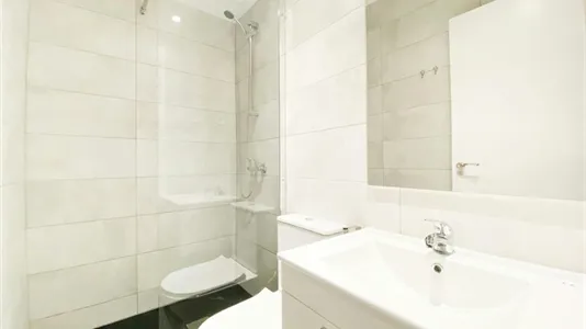 Rooms in Madrid Moncloa-Aravaca - photo 5