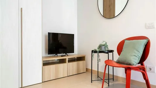 Apartments in Milano Zona 5 - Vigentino, Chiaravalle, Gratosoglio - photo 3