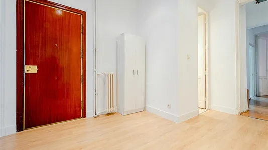 Rooms in Madrid Salamanca - photo 7