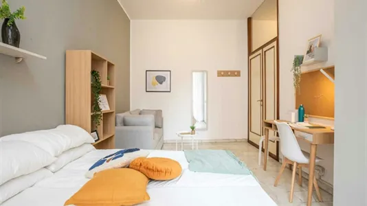 Rooms in Milano Zona 5 - Vigentino, Chiaravalle, Gratosoglio - photo 2