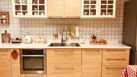 Rooms in Badalona - photo 8