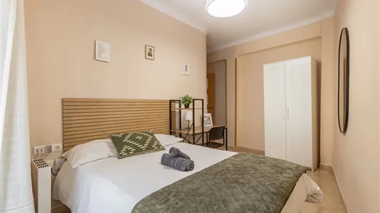 Rooms in Granada - photo 5