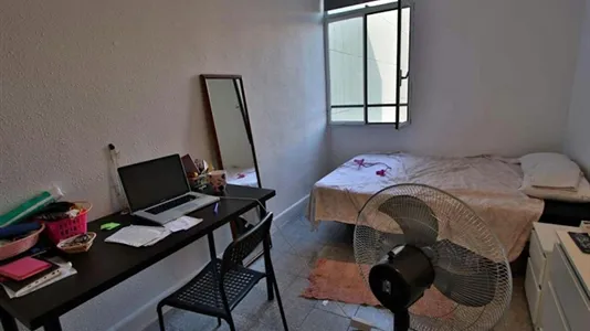 Rooms in Valencia Extramurs - photo 5