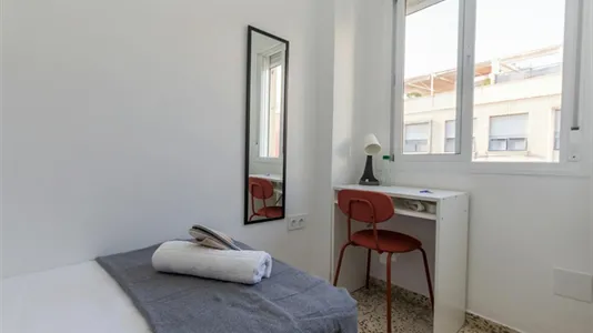 Rooms in Málaga - photo 6