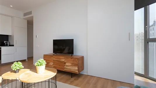 Apartments in Barcelona Eixample - photo 5