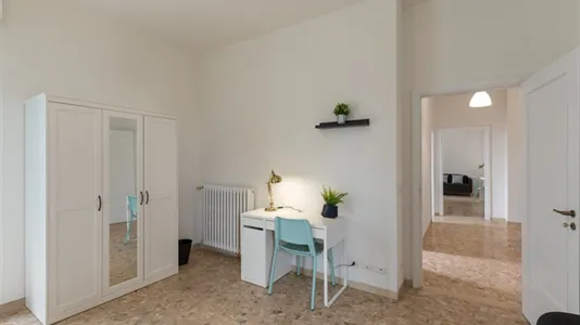 Rooms in Florence - photo 4