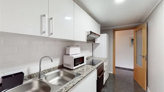 Rooms in Valencia Algirós - photo 8