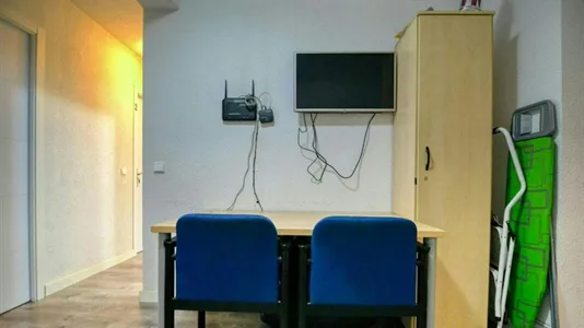 Rooms in Getafe - photo 2