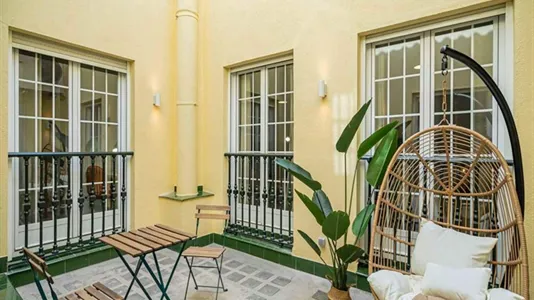 Rooms in Madrid Centro - photo 9