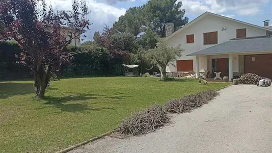 Houses in Seva - photo 3