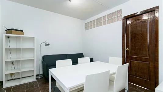 Rooms in Granada - photo 4