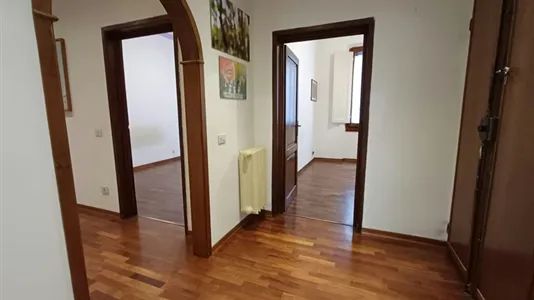 Rooms in Florence - photo 2