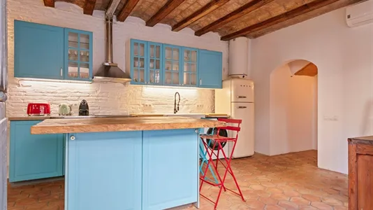 Apartments in Barcelona Ciutat Vella - photo 7
