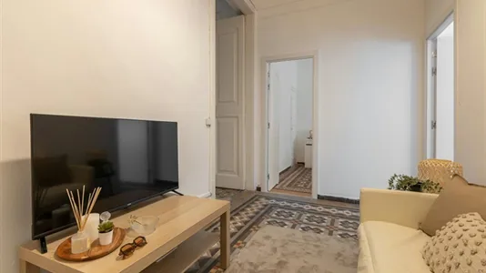 Rooms in Barcelona Ciutat Vella - photo 10