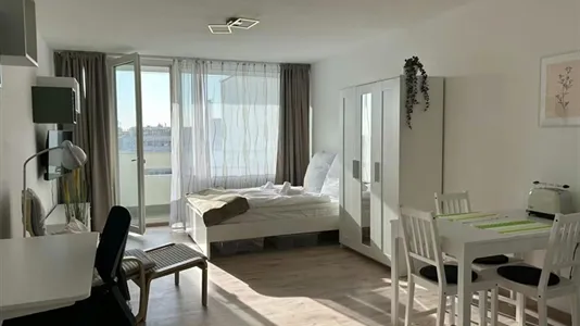 Apartments in Frankfurt West - photo 1