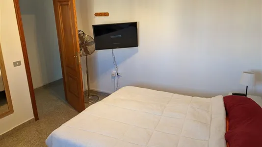 Rooms in Granadilla de Abona - photo 4