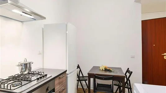 Rooms in Roma Municipio XII – Monte Verde - photo 7