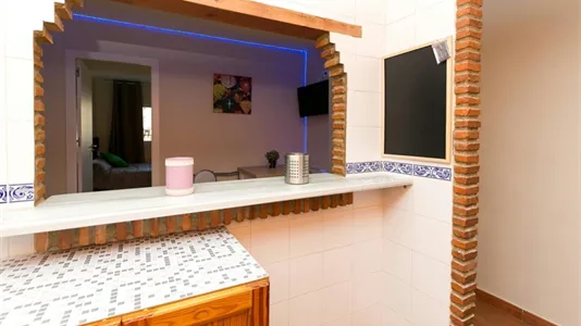 Rooms in Granada - photo 9