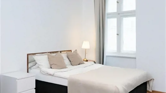 Apartments in Berlin Charlottenburg-Wilmersdorf - photo 1