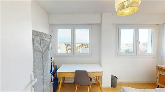 Rooms in Saint-Julien-en-Genevois - photo 7