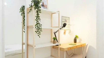Room for rent in Milano Zona 4 - Vittoria, Forlanini, Milan