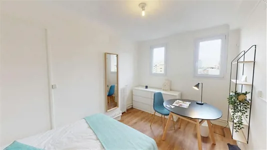 Rooms in Paris 17ème arrondissement - photo 2