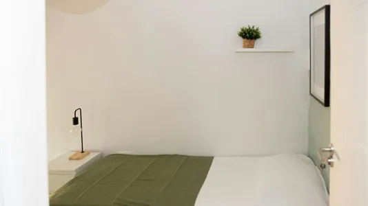 Rooms in Granada - photo 4