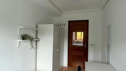 Rooms in Mislata - photo 10