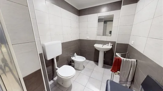 Rooms in Milano Zona 2 - Stazione Centrale, Gorla, Turro, Greco, Crescenzago - photo 8