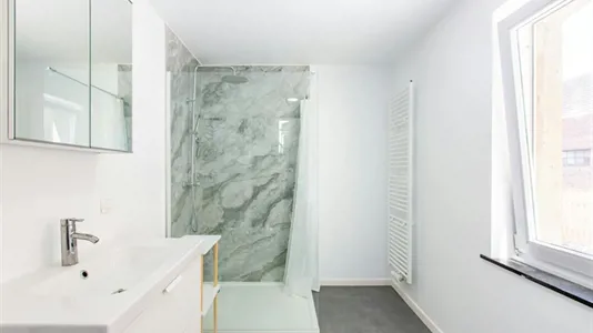 Rooms in Brussels Sint-Jans-Molenbeek - photo 3