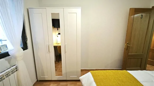 Rooms in León - photo 3