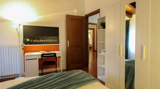 Rooms in Brescia - photo 4