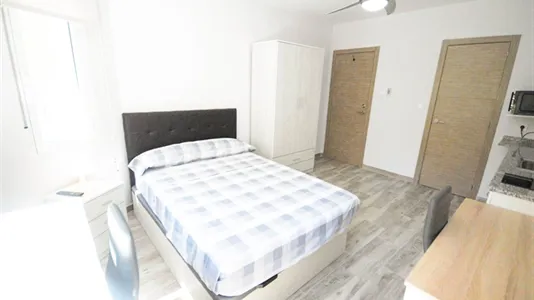 Rooms in Valencia Algirós - photo 6